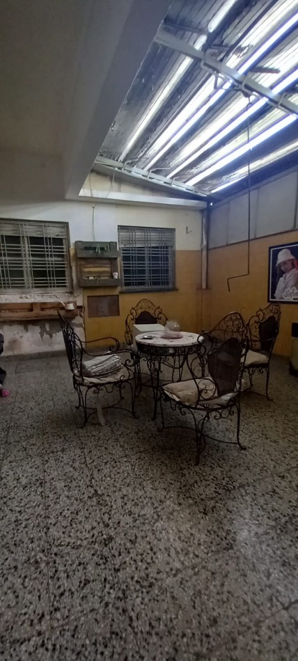 VENTA DE CASA CON QUINCHO Y GARAJE. Oportunidad, posibilidad de financiacion.