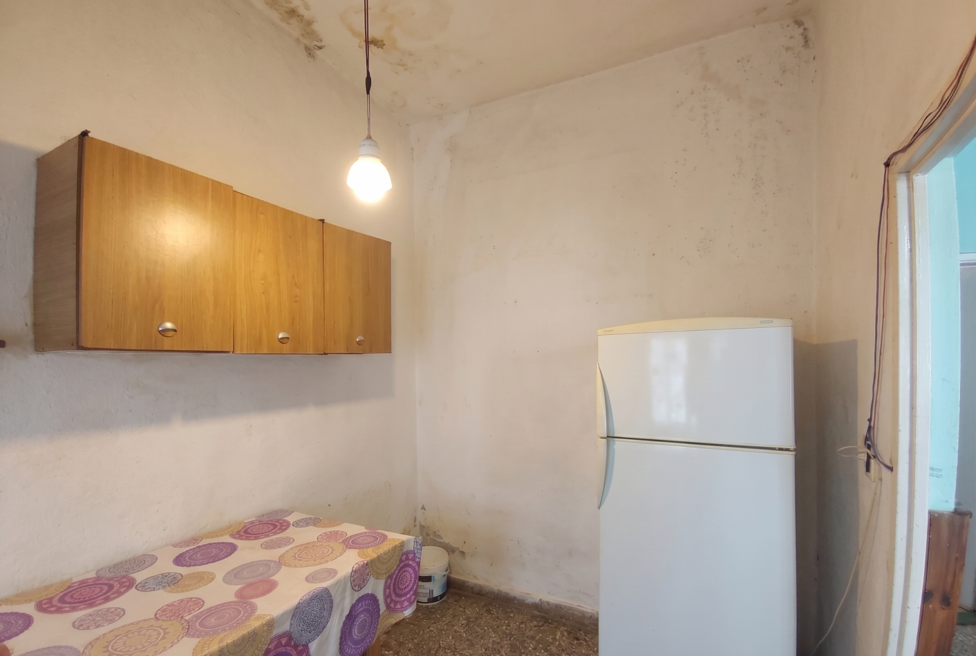 VENTA DE CASA A REFACCIONAR CON GRAN LOTE
