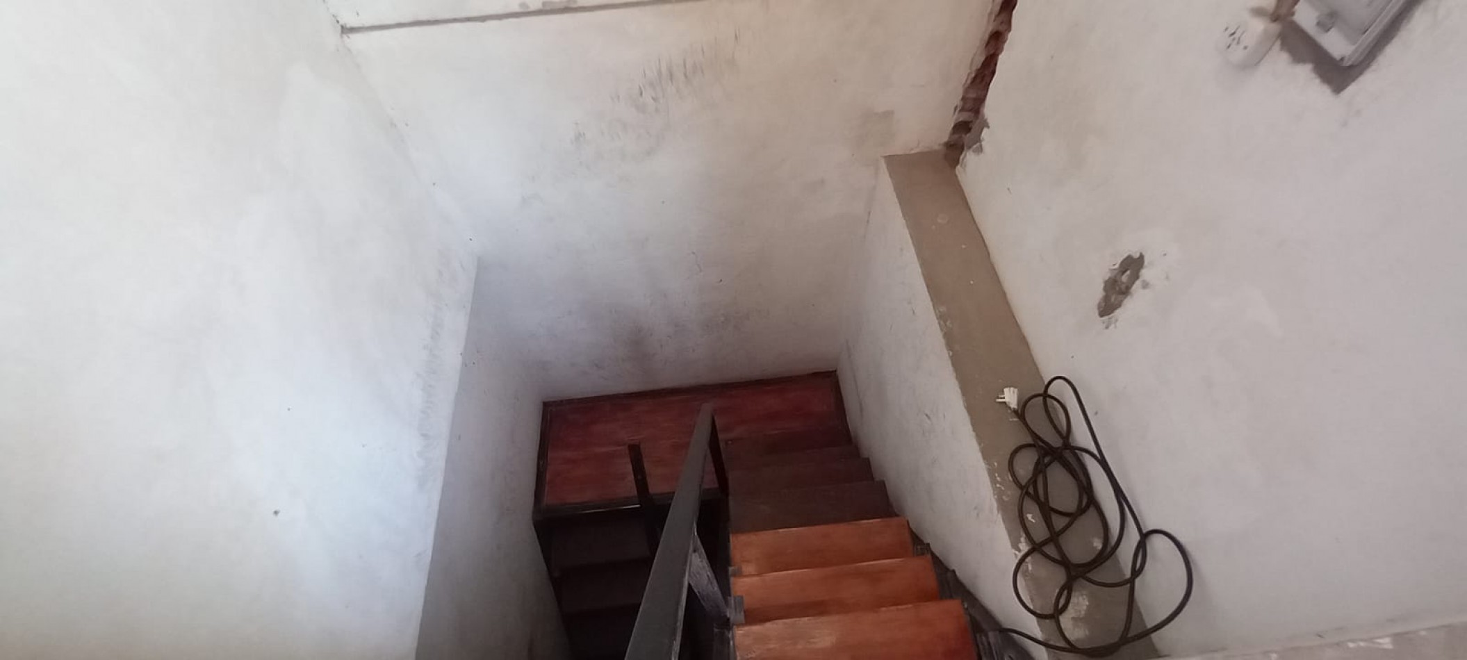 ALQUILER DE MONOAMBIENTE AMPLIO DIVISIBLE EN 2. 