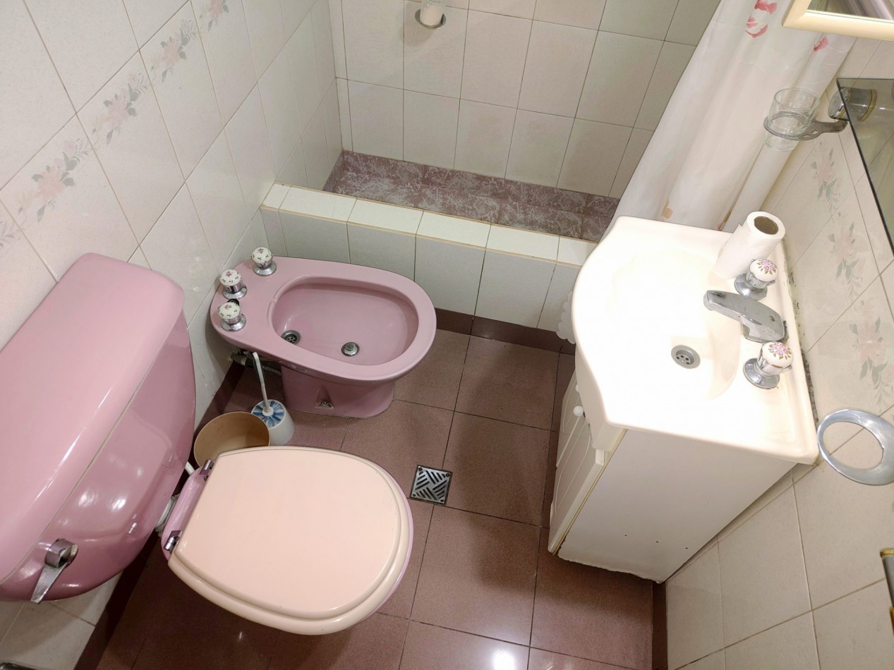 ALQUILER DE PH INTERNO 2 AMBIENTES CON DORMITORIO AMPLIO