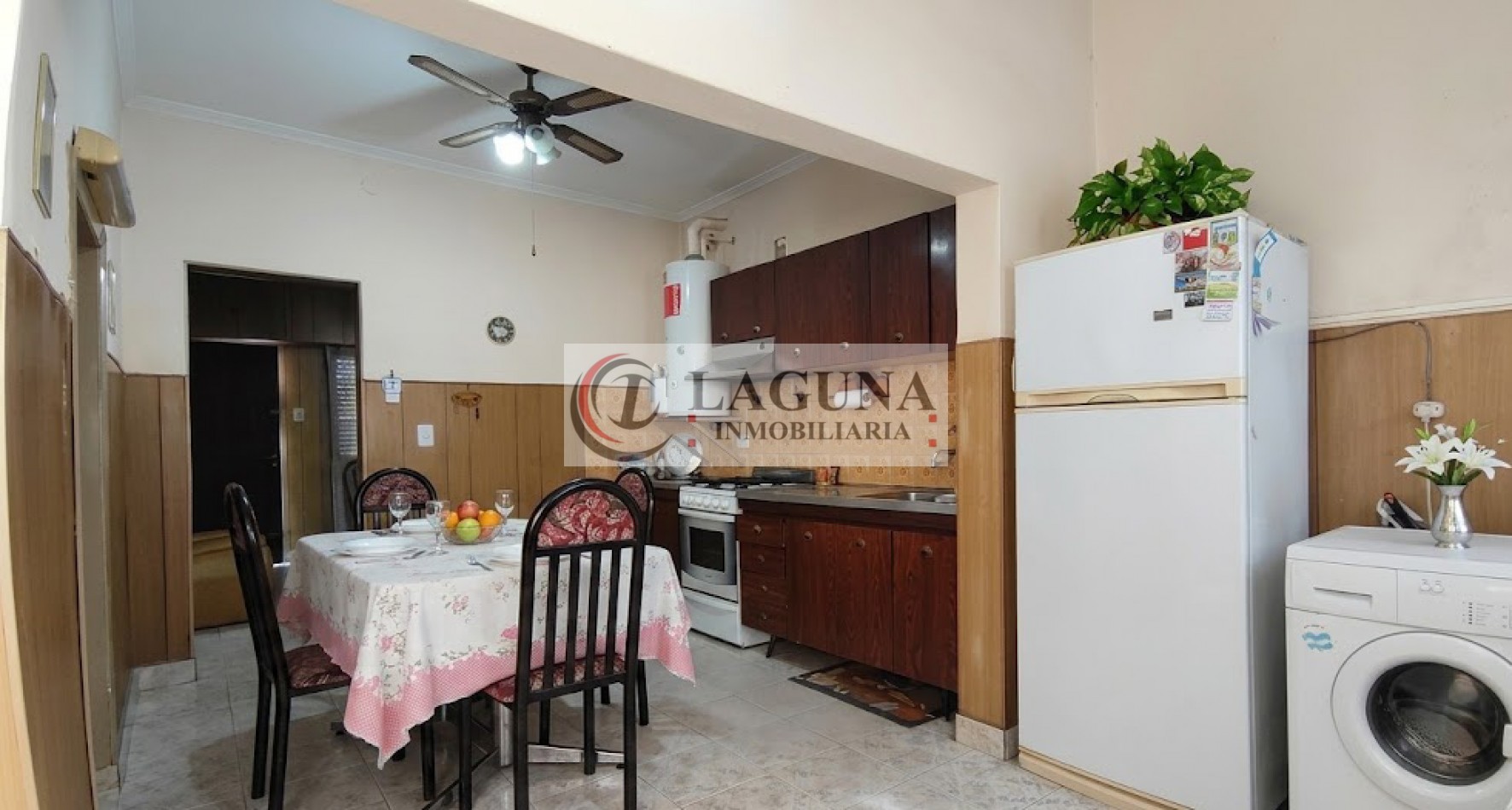 OPORTUNIDAD VENTA DE CASA CON GRAN LOTE Y GARAGE PRIVADO APTO NEGOCIO Y APTO CREDITO