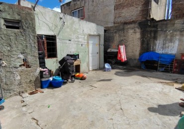 VENTA DE TERRENO CON 2 PH 3 Y 2 AMBIENTES A RECICLAR