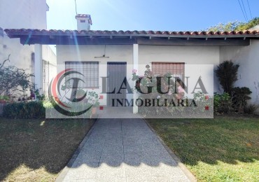 OPORTUNIDAD VENTA DE CASA CON GRAN LOTE Y GARAGE PRIVADO APTO NEGOCIO Y APTO CREDITO